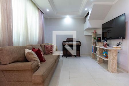 Sala de casa de condomínio para alugar com 3 quartos, 80m² em Vila Carrão, São Paulo