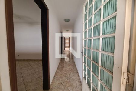 Corredor de casa à venda com 3 quartos, 96m² em Vila Margarida, São Paulo