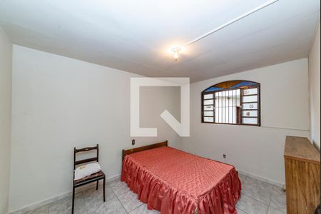 Quarto 1 de casa à venda com 5 quartos, 240m² em Carlos Prates, Belo Horizonte
