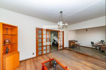 Sala 1 de casa à venda com 5 quartos, 240m² em Carlos Prates, Belo Horizonte