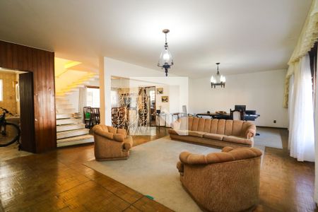 Sala de casa à venda com 3 quartos, 251m² em Petrópolis, Porto Alegre