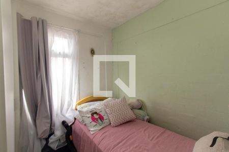 Quarto 1 de apartamento para alugar com 2 quartos, 46m² em Cic, Curitiba