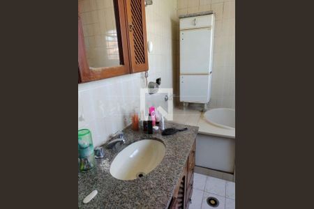 Casa à venda com 3 quartos, 100m² em Jardim Regis, São Paulo