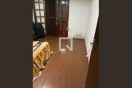 Casa à venda com 3 quartos, 100m² em Jardim Regis, São Paulo
