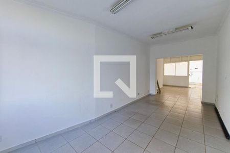 Sala de TV de casa para alugar com 5 quartos, 500m² em Cambuí, Campinas