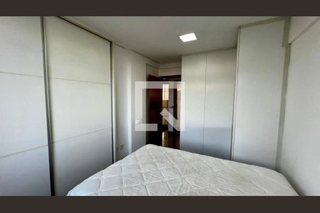 Quarto 2 de apartamento à venda com 4 quartos, 176m² em Esplanada, Belo Horizonte