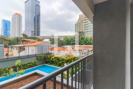 Varanda de kitnet/studio à venda com 1 quarto, 24m² em Vila Cordeiro, São Paulo