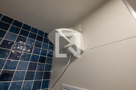 Banheiro de kitnet/studio para alugar com 1 quarto, 26m² em Sumarezinho, São Paulo