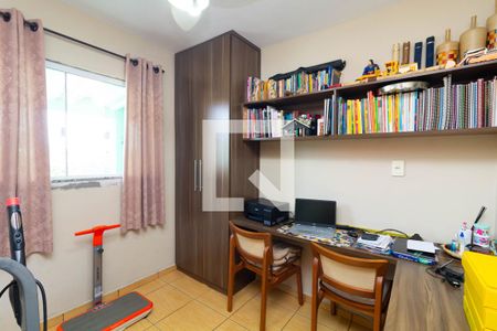 Quarto 2 de casa à venda com 3 quartos, 300m² em Jardim Lucinda, São Paulo