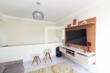 Sala de casa à venda com 3 quartos, 300m² em Jardim Lucinda, São Paulo