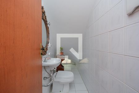 Lavabo de casa para alugar com 3 quartos, 120m² em Vila Marari, São Paulo