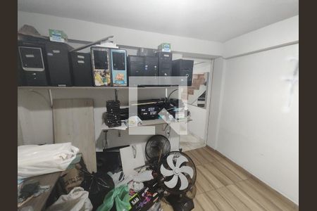 Escritório de casa à venda com 4 quartos, 200m² em Carajás, Contagem