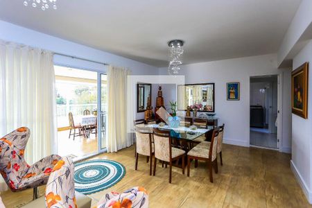 Sala de apartamento para alugar com 3 quartos, 245m² em Jardim Arpoador, São Paulo