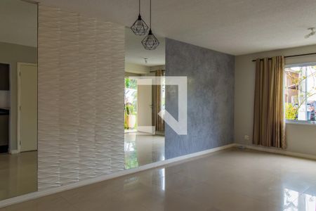 Sala de casa de condomínio para alugar com 3 quartos, 84m² em Bairro Jardim Nossa Senhora das Graças, Cotia