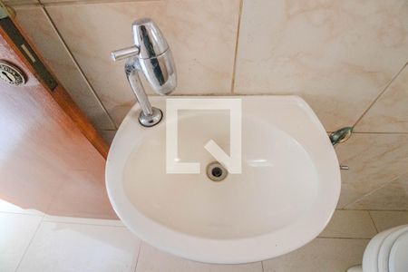 Lavabo da Sala de casa de condomínio para alugar com 2 quartos, 185m² em Sarandi, Porto Alegre