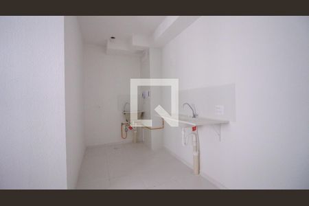 Sala/Cozinha de apartamento para alugar com 2 quartos, 32m² em Quinta da Paineira, São Paulo