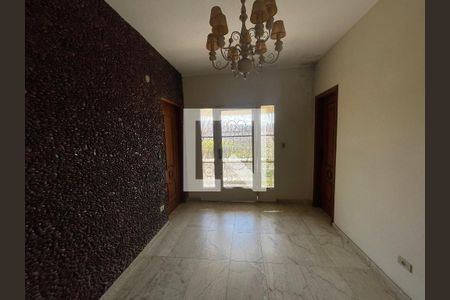 Sala de casa para alugar com 2 quartos, 890m² em Jardim Central, Cotia