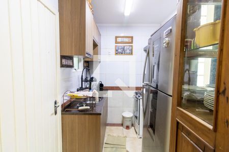 Cozinha de casa de condomínio para alugar com 3 quartos, 80m² em Ipanema, Porto Alegre