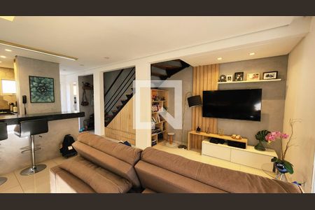 Sala de casa de condomínio à venda com 3 quartos, 130m² em Medeiros, Jundiaí