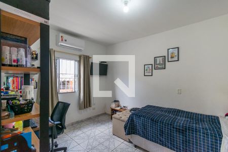 Quarto 1 casa 1 de casa à venda com 7 quartos, 242m² em Vila Mira, São Paulo