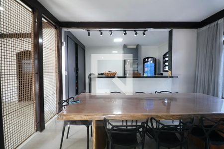 Sala de casa para alugar com 6 quartos, 420m² em Jardim Centenario, Guarujá