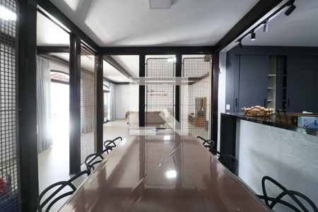 Sala de casa para alugar com 6 quartos, 420m² em Jardim Centenario, Guarujá