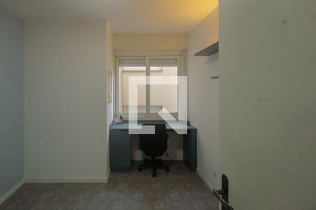 Quarto 1 de apartamento para alugar com 2 quartos, 70m² em Vila Jardim, Porto Alegre