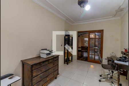 Escritório de casa à venda com 3 quartos, 308m² em Espírito Santo, Porto Alegre