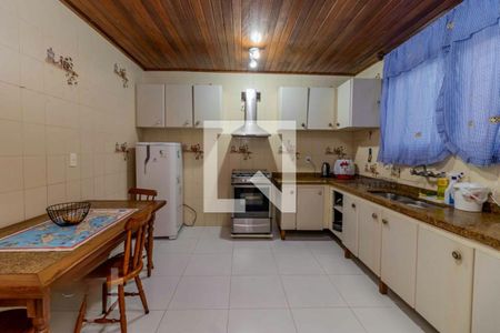 Cozinha de casa à venda com 3 quartos, 308m² em Espírito Santo, Porto Alegre