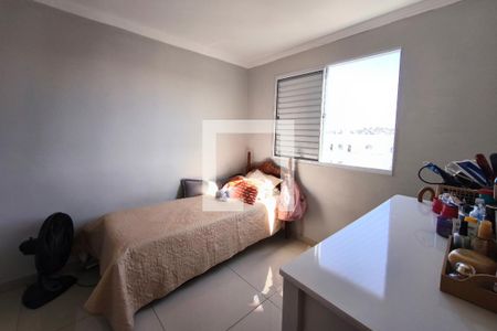 Quarto 2 de apartamento à venda com 2 quartos, 42m² em Jardim Esmeraldina, Campinas