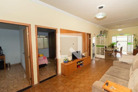 Sala de casa para alugar com 5 quartos, 400m² em Milionários, Belo Horizonte