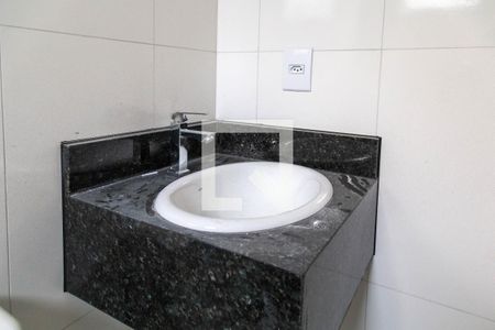 Banheiro de kitnet/studio para alugar com 1 quarto, 43m² em Jardim Pinhal, Guarulhos