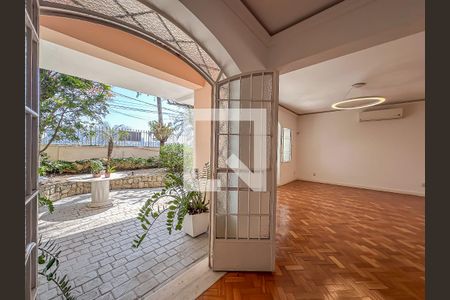 Sacada de casa à venda com 5 quartos, 395m² em Urca, Rio de Janeiro