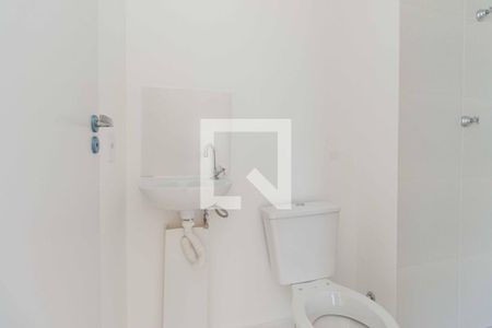 Banheiro de kitnet/studio para alugar com 0 quarto, 58m² em Chácara Inglesa, São Paulo