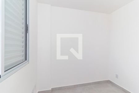 Quarto 1 de apartamento à venda com 2 quartos, 40m² em Parque Sonia, São Paulo