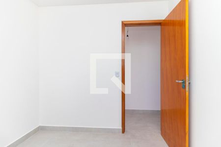 Quarto 1 de apartamento para alugar com 2 quartos, 40m² em Parque Sonia, São Paulo