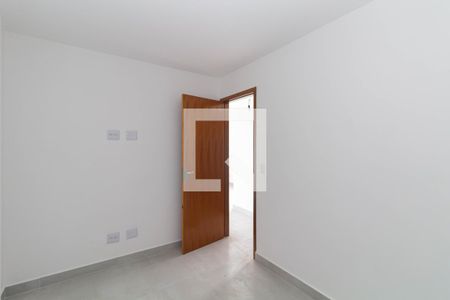 Quarto 2 de apartamento para alugar com 2 quartos, 40m² em Parque Sonia, São Paulo