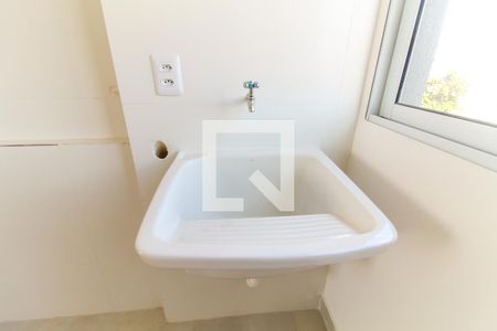 Sala/Cozinha de apartamento à venda com 2 quartos, 40m² em Parque Sonia, São Paulo