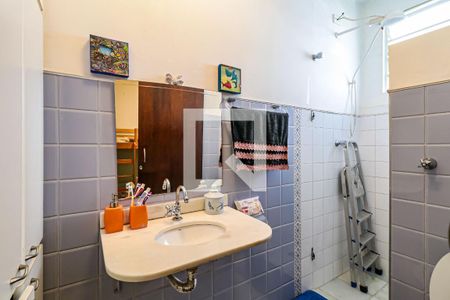 Banheiro da Suíte 1 de casa à venda com 3 quartos, 300m² em Rolinópolis, São Paulo