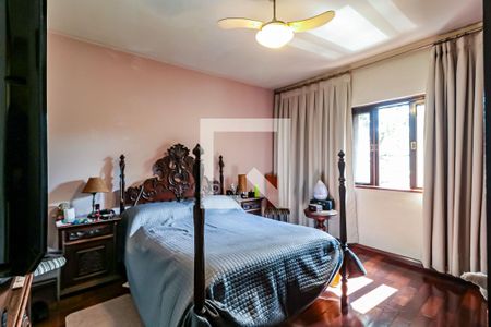 Quarto de casa à venda com 3 quartos, 300m² em Rolinópolis, São Paulo