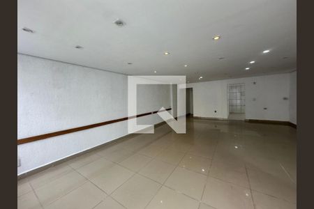Sala de casa à venda com 3 quartos, 134m² em Centro, Barueri