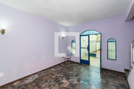 Sala de casa para alugar com 2 quartos, 210m² em Vila da Penha, Rio de Janeiro