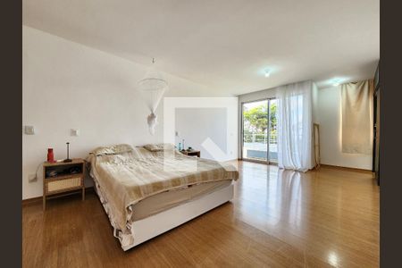 Suíte 1 de casa à venda com 3 quartos, 356m² em Mangabeiras, Belo Horizonte