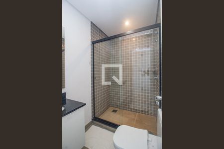 Banheiro de kitnet/studio para alugar com 1 quarto, 23m² em Centro Histórico, Porto Alegre