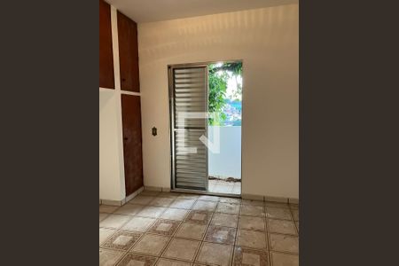 Casa à venda com 3 quartos, 152m² em Chácara Agrindus, Taboão da Serra