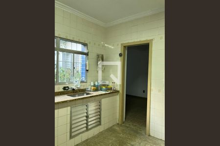 Casa à venda com 3 quartos, 152m² em Chácara Agrindus, Taboão da Serra