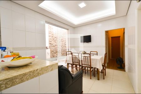 Sala de Jantar de casa para alugar com 6 quartos, 400m² em Santa Tereza, Belo Horizonte