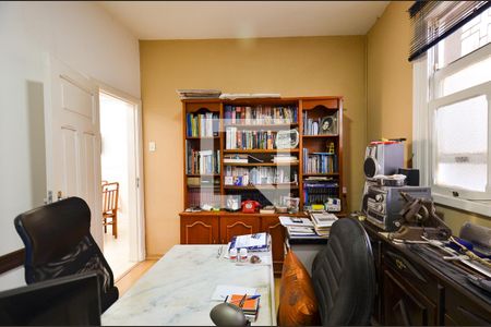 Quarto 1 de casa para alugar com 6 quartos, 400m² em Santa Tereza, Belo Horizonte