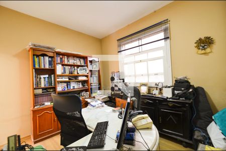 Quarto 1 de casa para alugar com 6 quartos, 400m² em Santa Tereza, Belo Horizonte