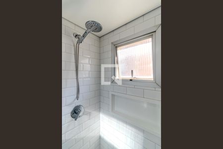 Banheiro de kitnet/studio à venda com 1 quarto, 40m² em Higienópolis, São Paulo